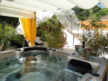 Hotel Et Studios Les Amandiers Saint-Raphaël Dış mekan fotoğraf