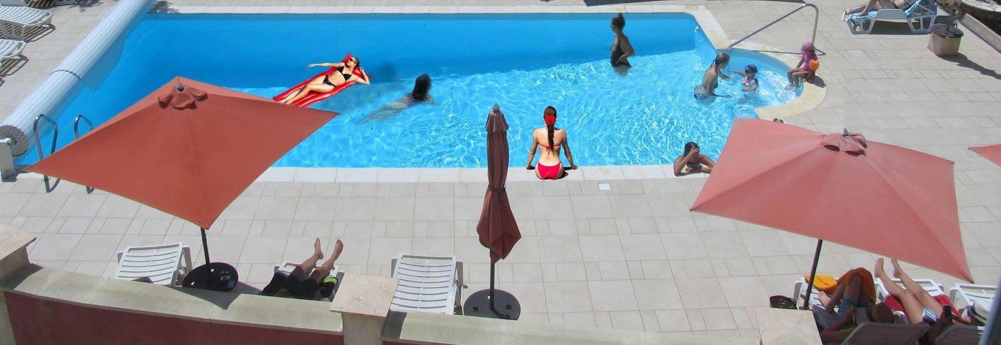 Hotel Et Studios Les Amandiers Saint-Raphaël Dış mekan fotoğraf